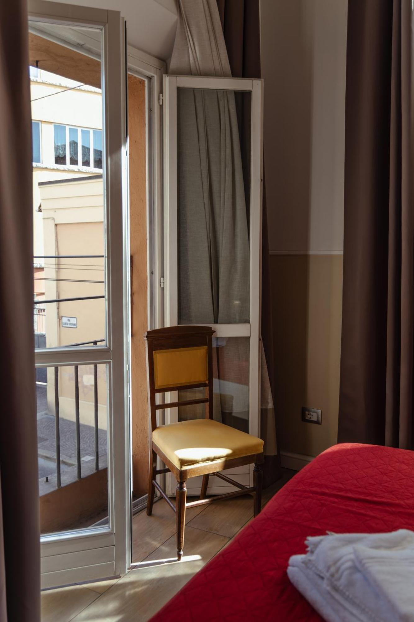 Il Tiro Rooms Bologna Exteriör bild