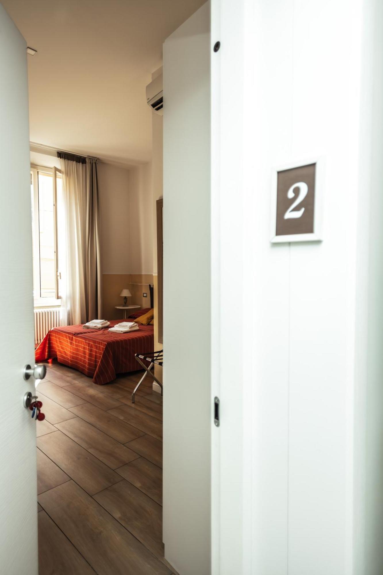 Il Tiro Rooms Bologna Exteriör bild